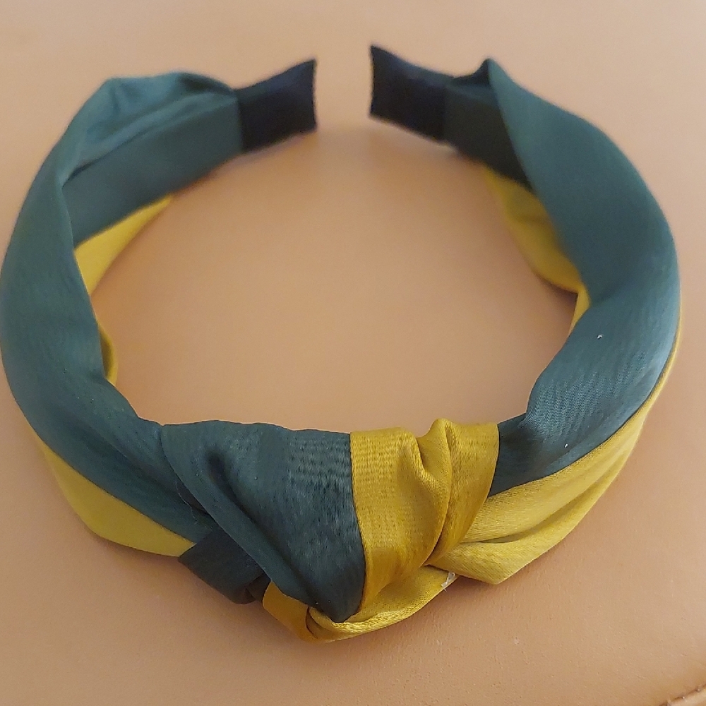 Anthropologie Retro Green and Mustard Yellow Knotted Headband